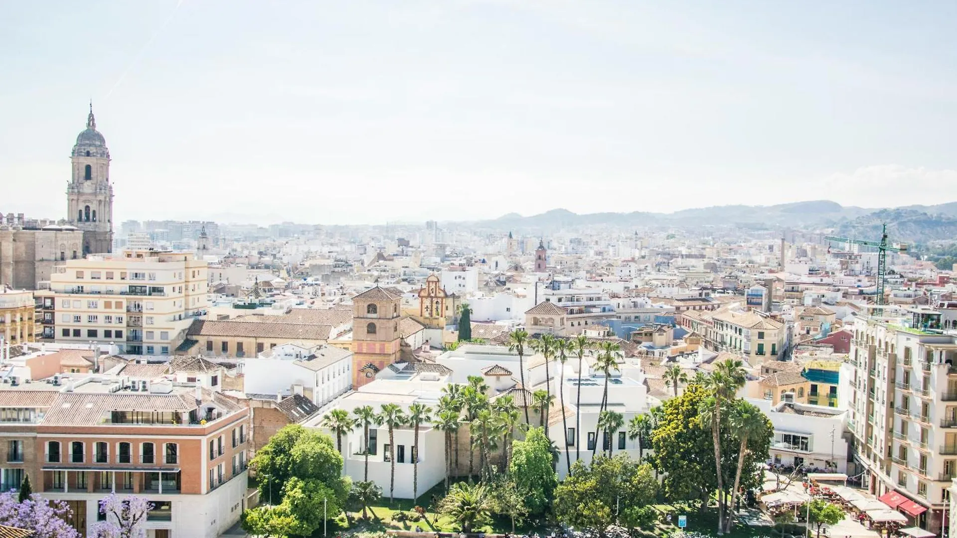 Homely Malaga Carreteria Con Piscina 西班牙